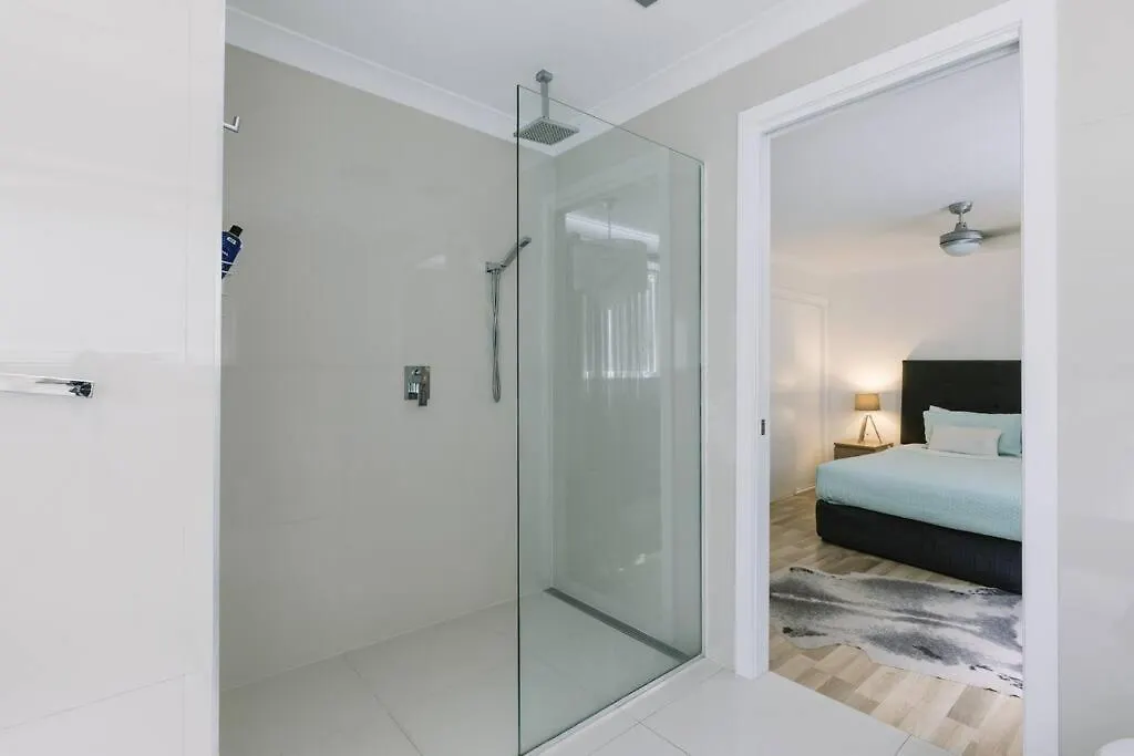 Apartman Miami'S Family Getaway Sleeps 10, Pool, Patio, Walk To North Burleigh Beach & Shops Gold Coast